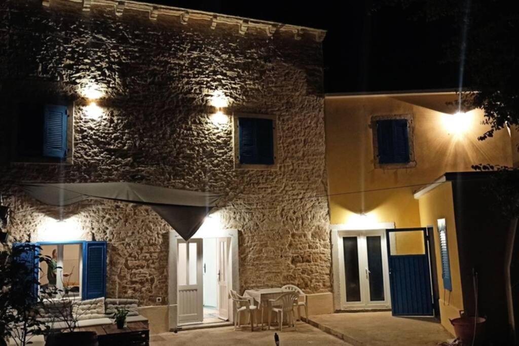 Willa Casa Di Pietra Matelici Divšići Zewnętrze zdjęcie