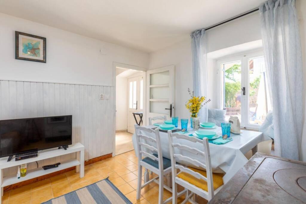 Willa Casa Di Pietra Matelici Divšići Zewnętrze zdjęcie