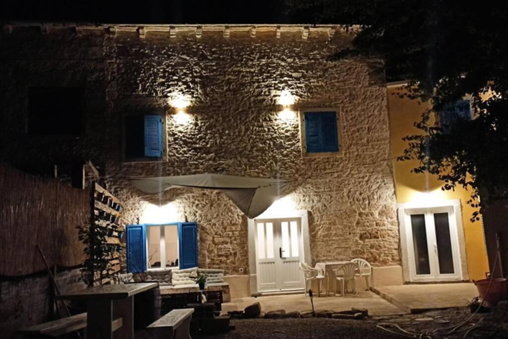 Willa Casa Di Pietra Matelici Divšići Zewnętrze zdjęcie
