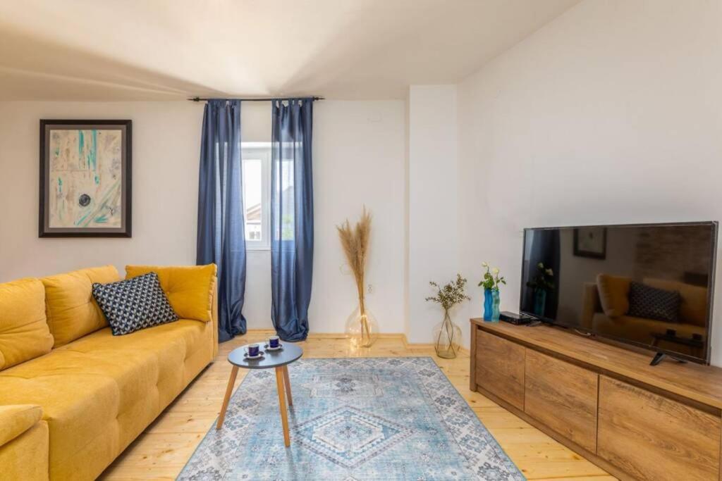 Willa Casa Di Pietra Matelici Divšići Zewnętrze zdjęcie